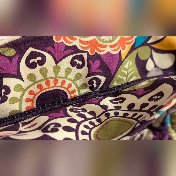 Vera Bradley hobo style purse - Picture 5 of 13